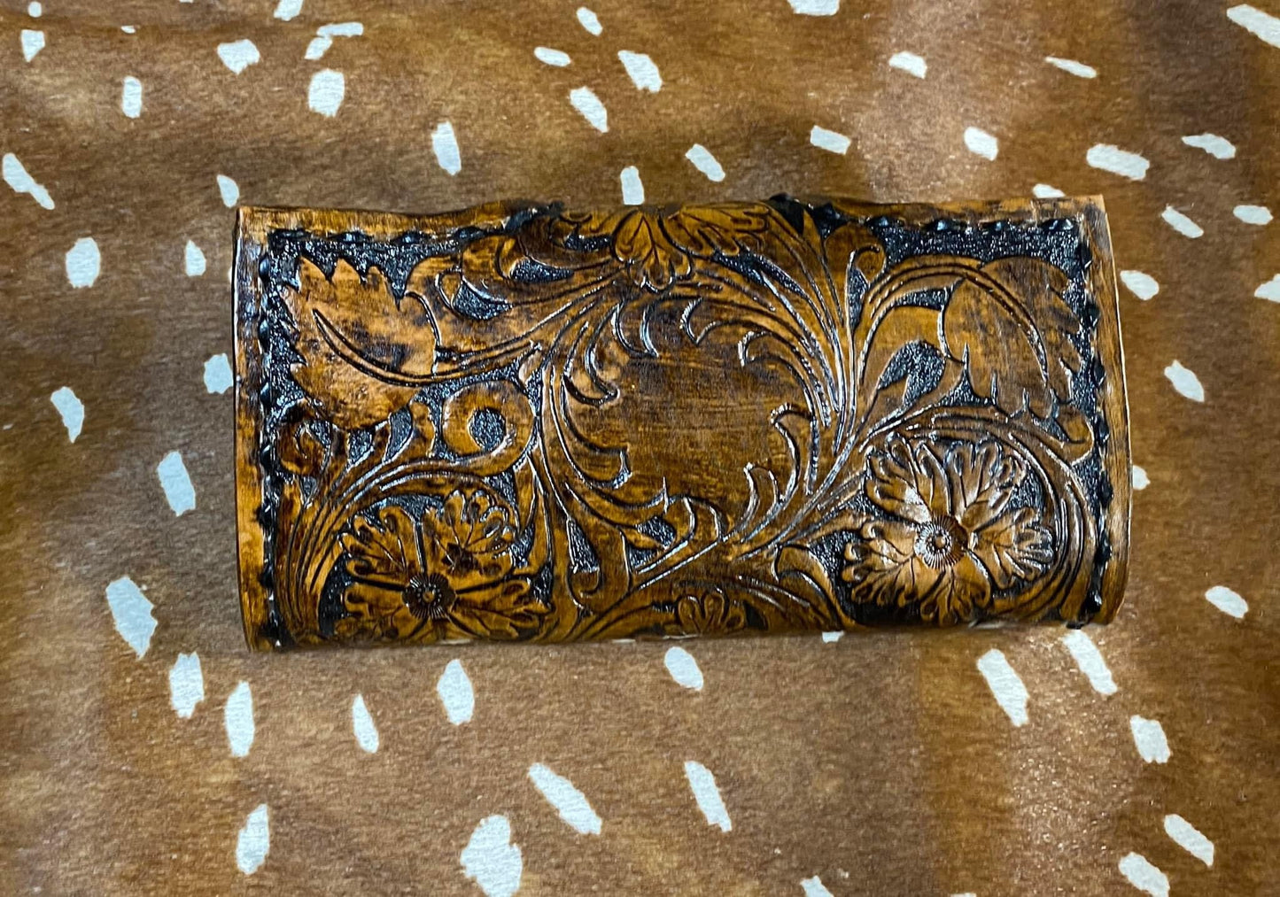 Women's 5 Flower Clutch